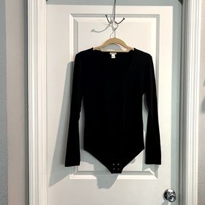 Scoop-neck Bodysuit Top